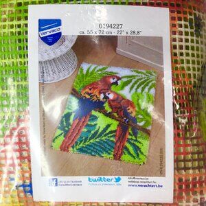 Parrots in the Jungle Parrot Latch Hook Kit NIP Vervaco Wall Hanging Rug 0194227